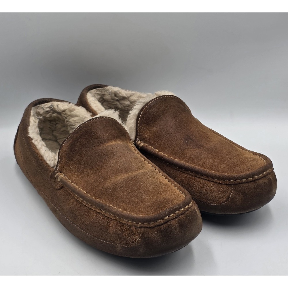 UGG Ascot Men's 10.5 Suede Slippers Chestnut Sheepskin Lined Moc Toe